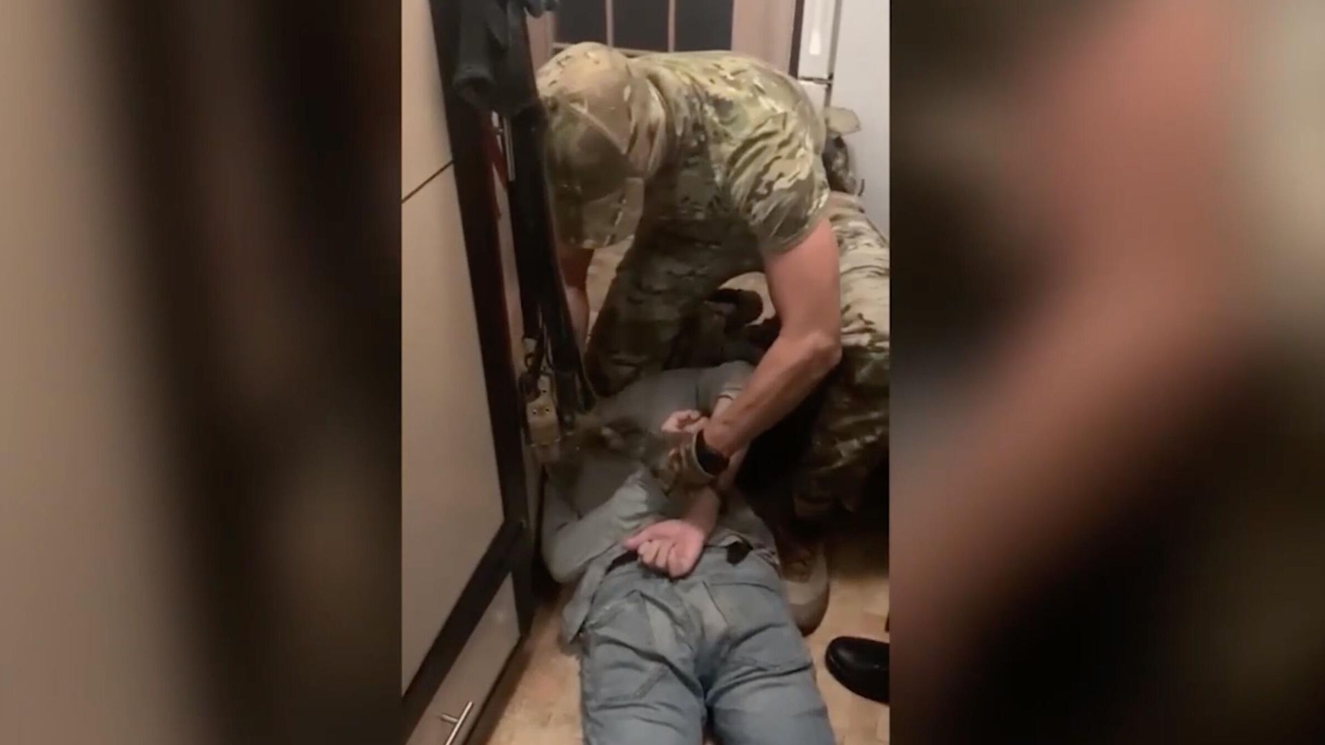 Задержание жителя Приморья по обвинению в передаче ГУР Украины данных об уязвимых местах на железной дороге Задержание жителя Приморья по обвинению в передаче ГУР Украины данных об уязвимых местах на железной дороге - РИА Новости, 1920, 03.07.2024