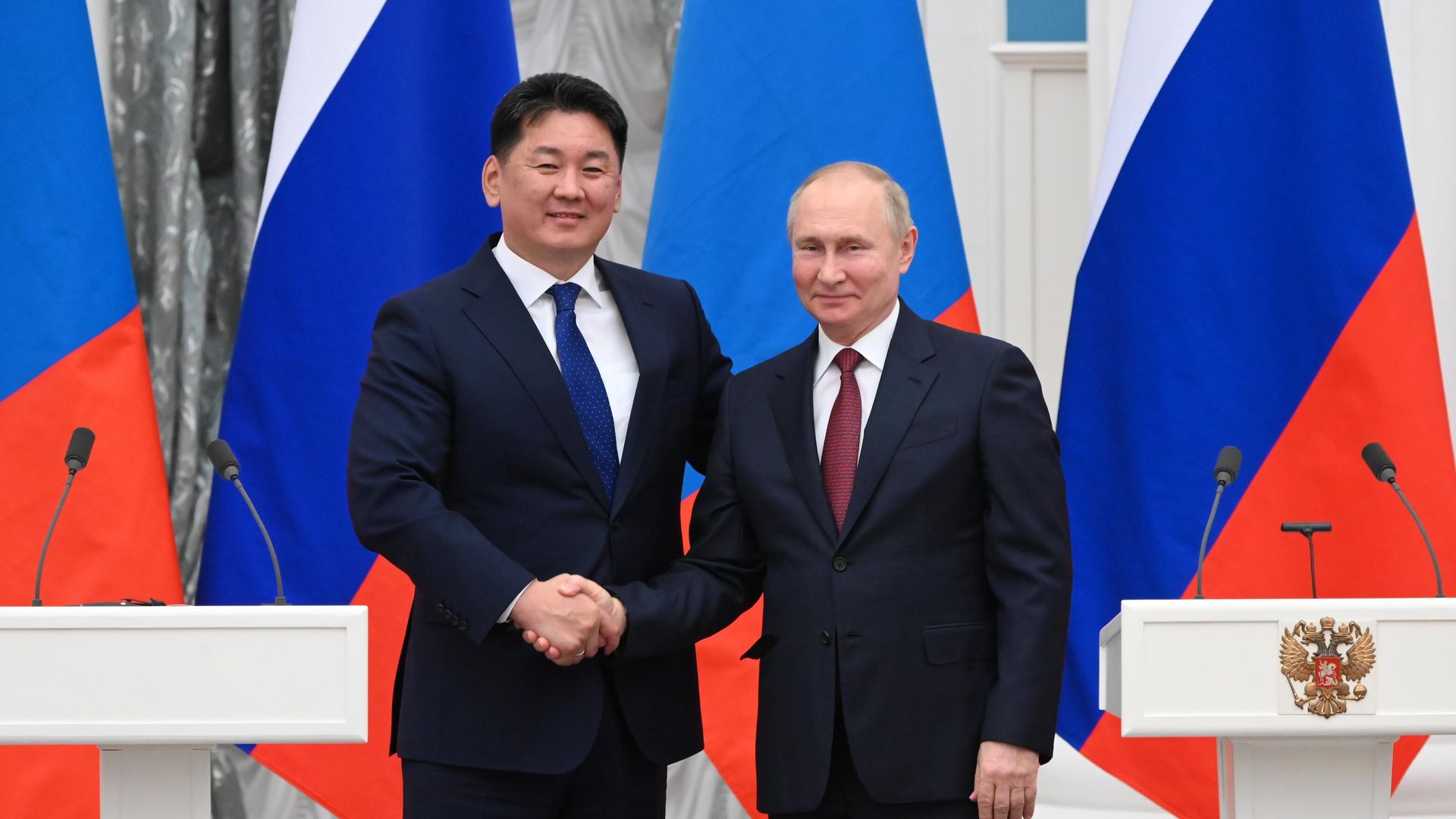Президент РФ Владимир Путин и президент Монголии Ухнагийн Хурэлсух Президент РФ Владимир Путин и президент Монголии Ухнагийн Хурэлсух - РИА Новости, 1920, 03.09.2024