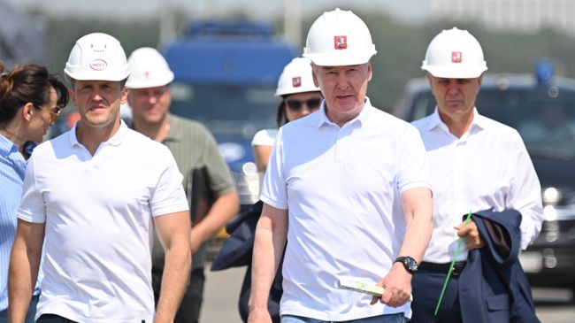Мэр Москвы С. Собянин осмотрел объекты в ТиНАО