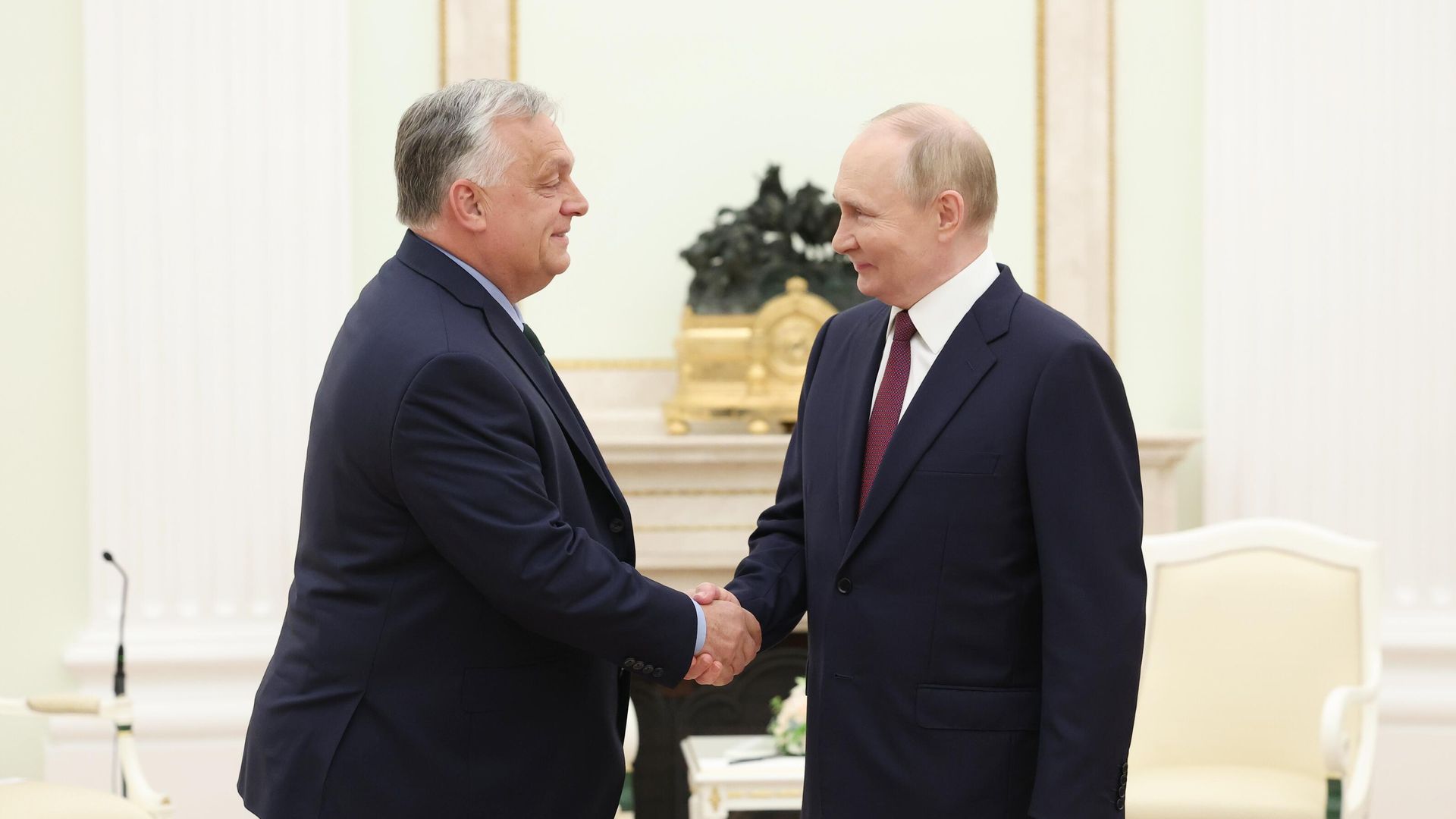 Президент России Владимир Путин и премьер-министр Венгрии Виктор Орбан во время встречи в Москве Президент России Владимир Путин и премьер-министр Венгрии Виктор Орбан во время встречи в Москве - РИА Новости, 1920, 05.07.2024