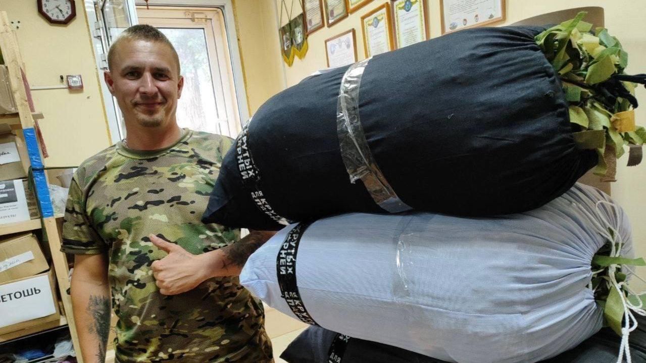 Жители Мордовии отправили в зону СВО больше 7,5 тысяч маскировочных сетей Жители Мордовии отправили в зону СВО больше 7,5 тысяч маскировочных сетей - РИА Новости, 1920, 05.07.2024