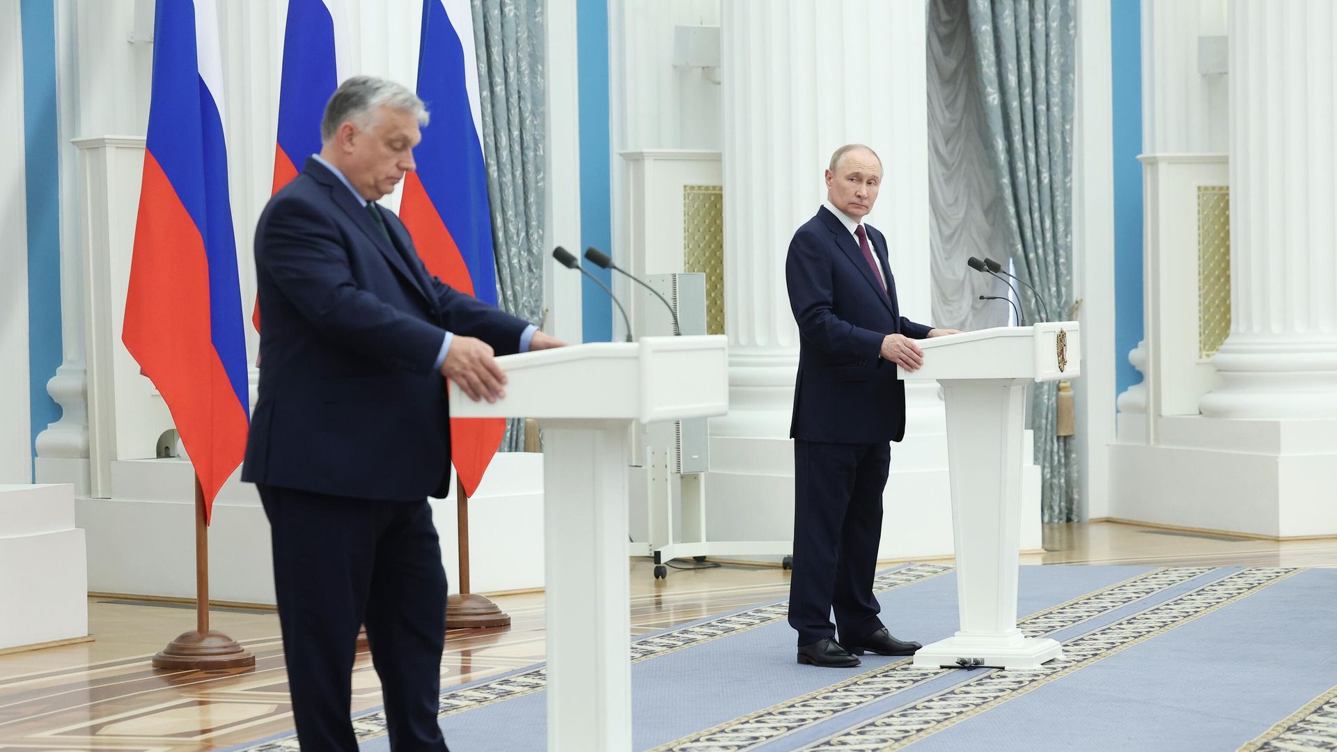 Президент РФ Владимир Путин и премьер-министр Венгрии Виктор Орбан на пресс-конференции после встречи в Москве Президент РФ Владимир Путин и премьер-министр Венгрии Виктор Орбан на пресс-конференции после встречи в Москве - РИА Новости, 1920, 21.07.2024