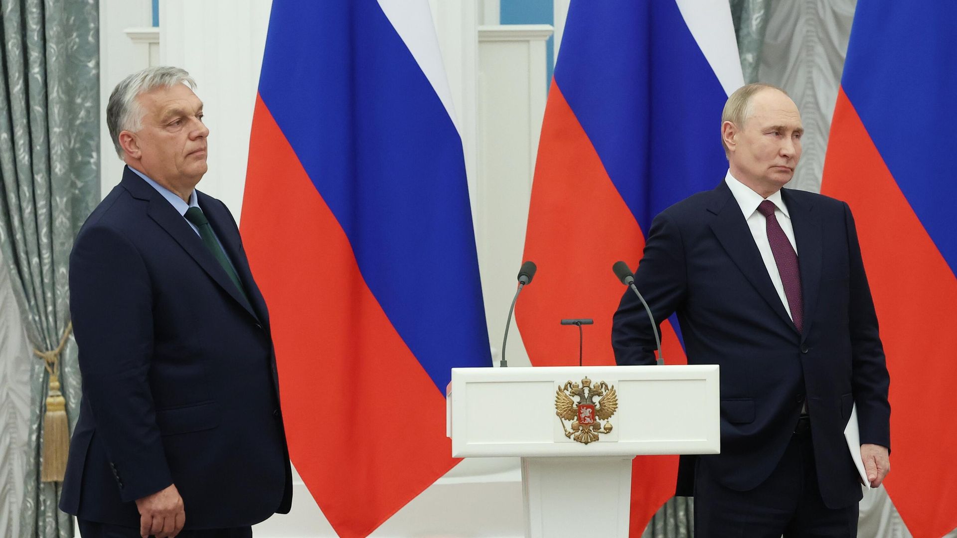 Президент России Владимир Путин и премьер-министр Венгрии Виктор Орбан на пресс-конференции после встречи в Москве Президент России Владимир Путин и премьер-министр Венгрии Виктор Орбан на пресс-конференции после встречи в Москве - РИА Новости, 1920, 29.08.2024