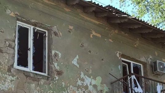Последствия обстрела поселка шахты 19/20 в Никитовском районе Горловки. 7 июля 2024 Последствия обстрела поселка шахты 19/20 в Никитовском районе Горловки. 7 июля 2024 - РИА Новости, 1920, 07.07.2024