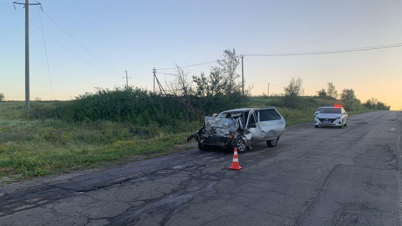Место ДТП с участием легковых автомобилей в Калачевском районе Воронежской области. 6 июля 2024 - РИА Новости, 1920, 06.07.2024