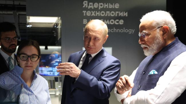 Президент РФ Владимир Путин и премьер-министр Индии Нарендра Моди