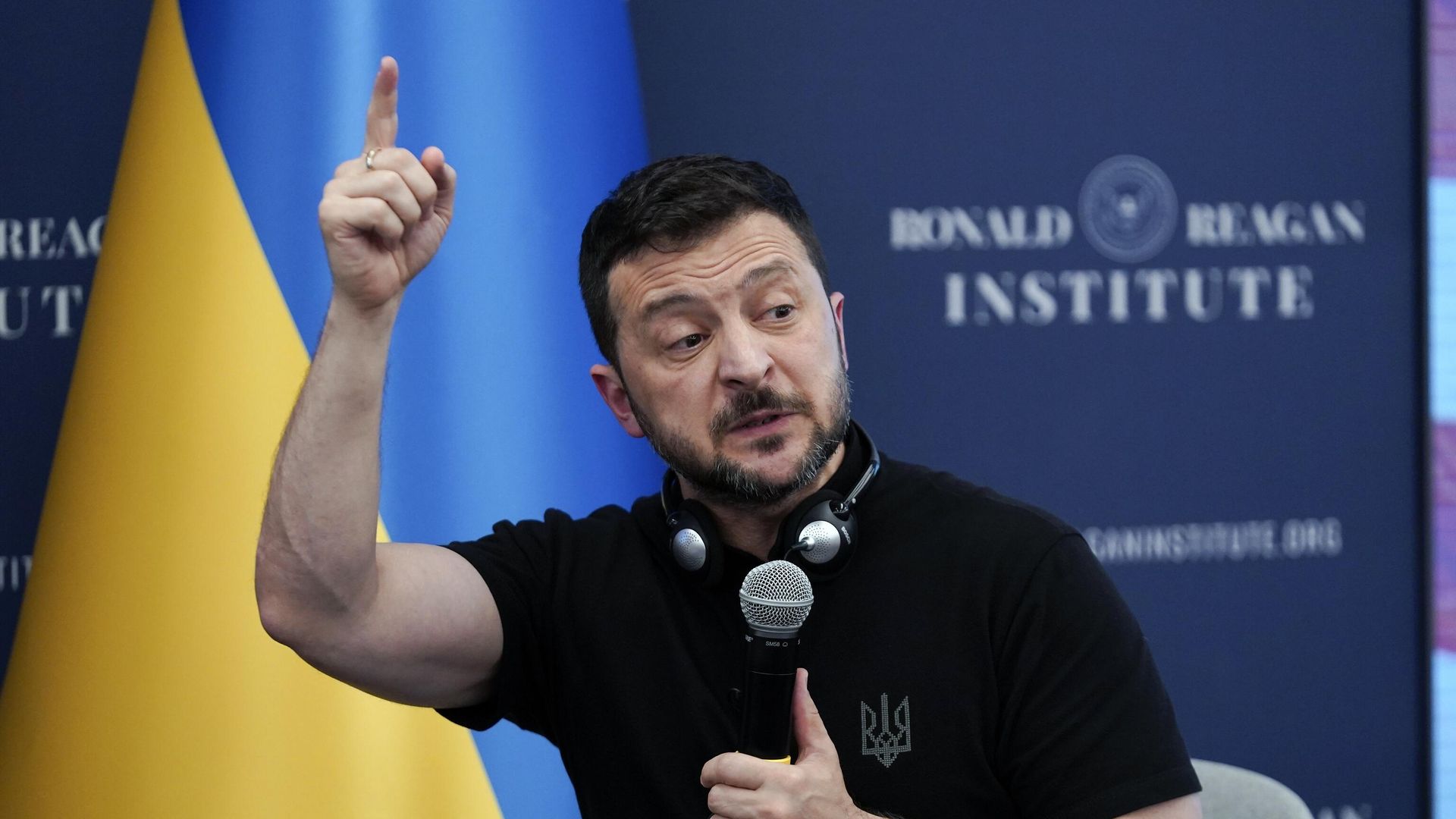 Владимир Зеленский на саммите НАТО в Вашингтоне, США Владимир Зеленский на саммите НАТО в Вашингтоне, США - РИА Новости, 1920, 24.07.2024