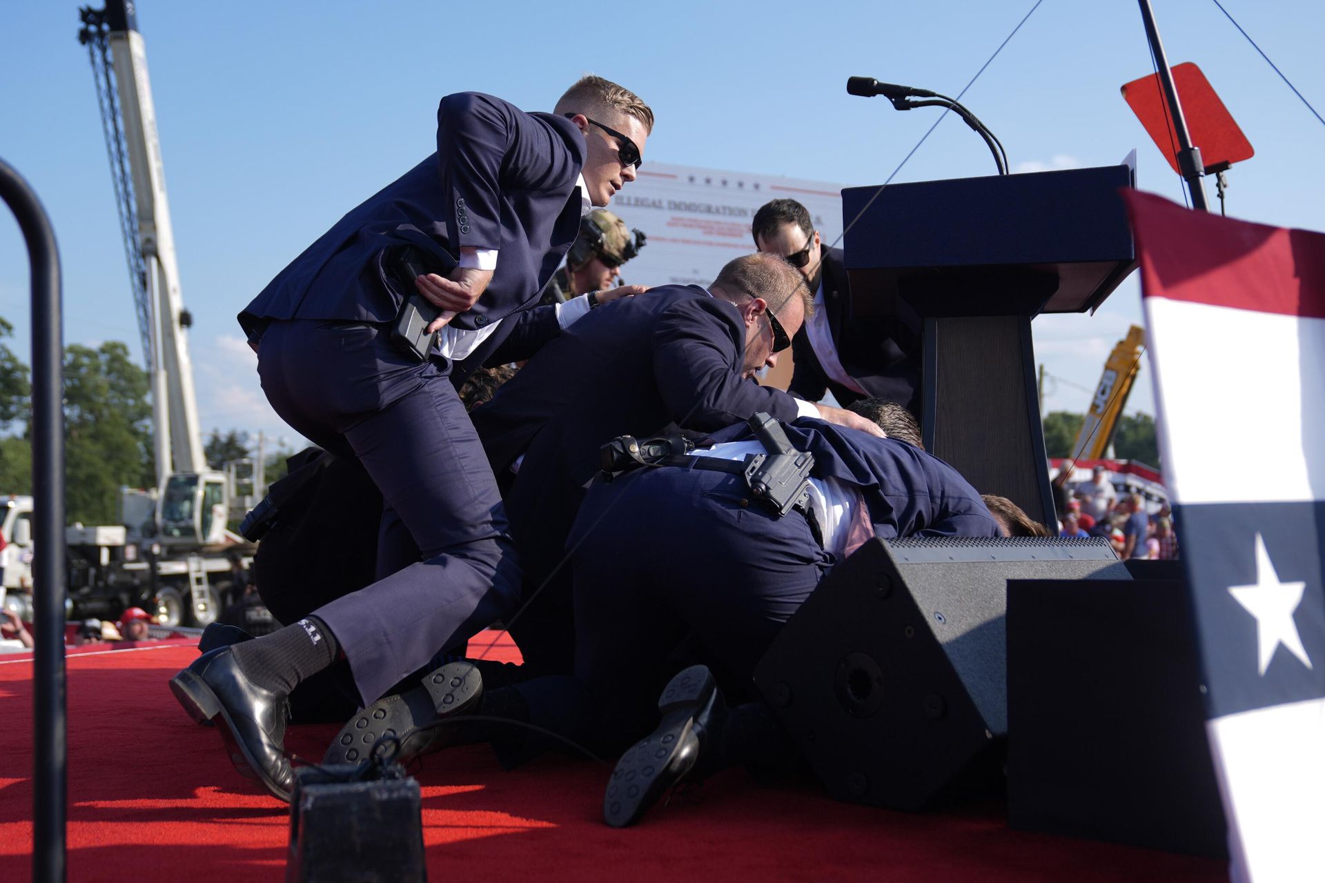 Стрельба на предвыборном митинге Трампа Стрельба на предвыборном митинге Трампа - РИА Новости, 1920, 14.07.2024