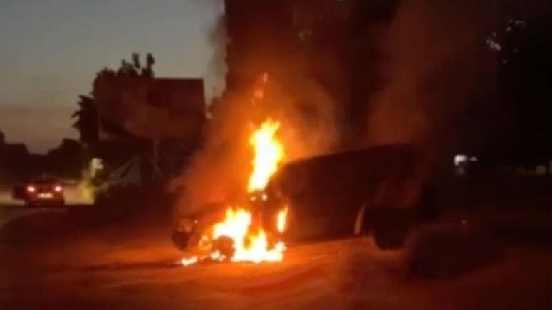 Автомобиль украинского военнослужащего сожгли в Ивано-Франковской области Украины Автомобиль украинского военнослужащего сожгли в Ивано-Франковской области Украины - РИА Новости, 1920, 23.08.2024