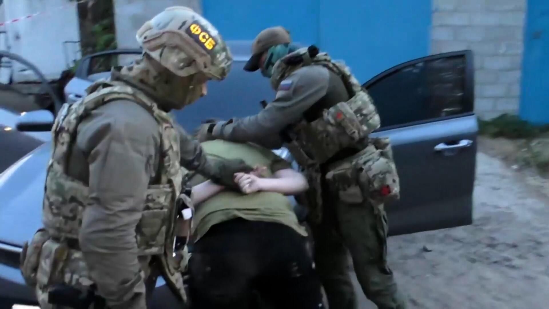 Задержание россиянки, готовившей теракт по заданию украинских националистов Задержание россиянки, готовившей теракт по заданию украинских националистов - РИА Новости, 1920, 18.07.2024