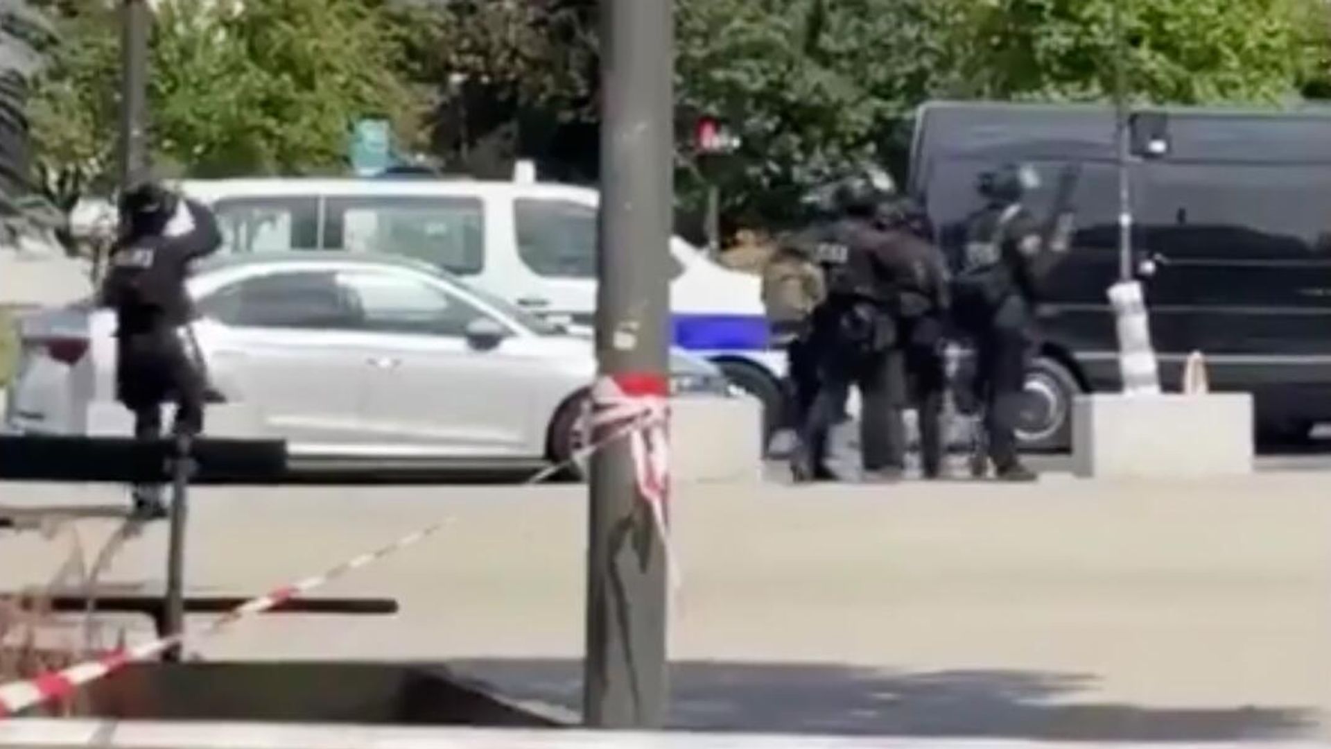 Французский спецназ в районе станции Насьон Французский спецназ в районе станции Насьон - РИА Новости, 1920, 18.07.2024