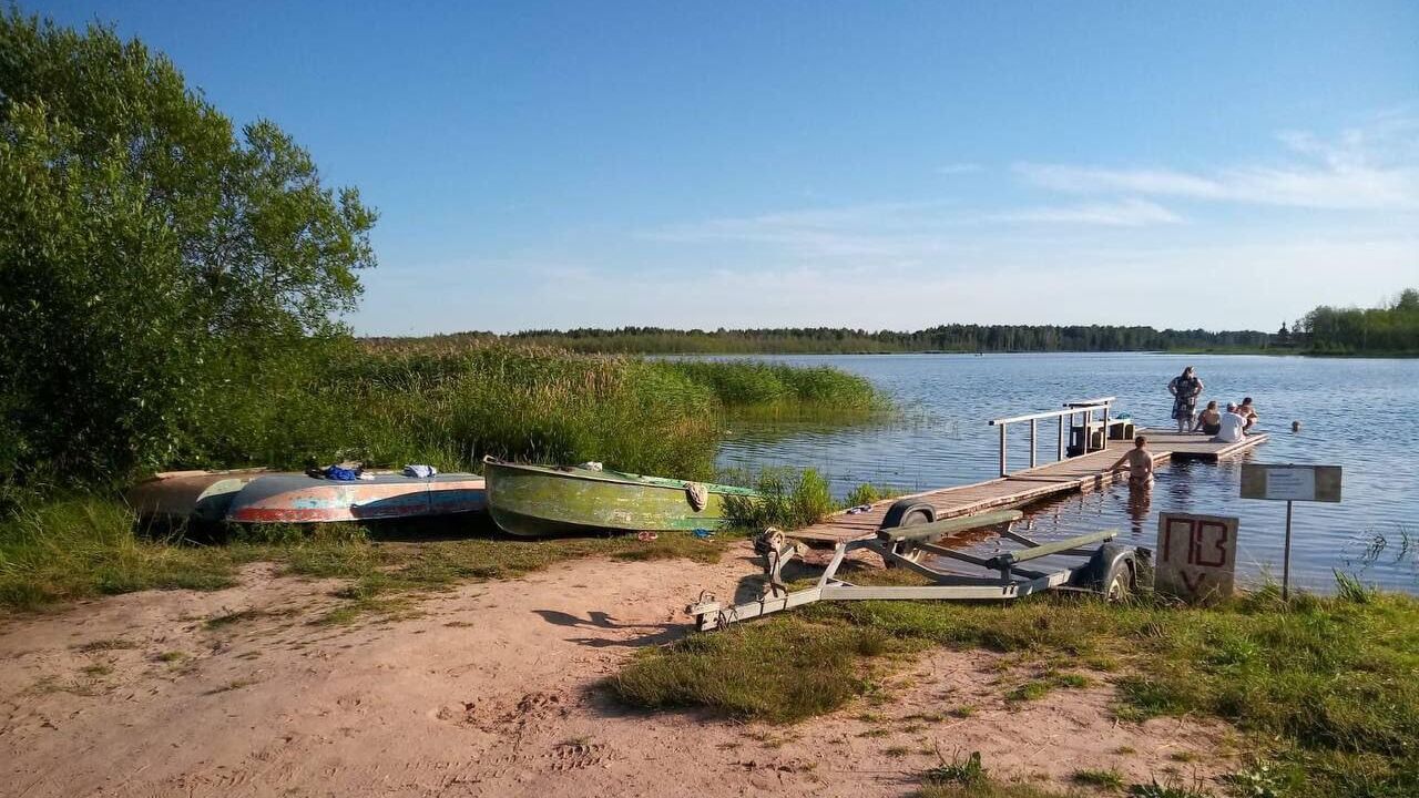 Место происшествия, где лодка перевернулась на озере в Усть-Кубинском районе Вологодской области. 18 июля 2024 Место происшествия, где лодка перевернулась на озере в Усть-Кубинском районе Вологодской области. 18 июля 2024 - РИА Новости, 1920, 18.07.2024