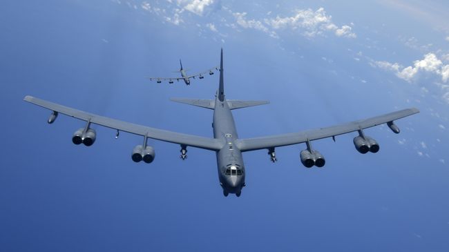 Стратегический бомбардировщик B-52H