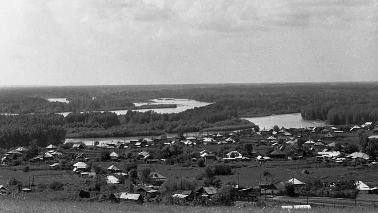 Вид на село Сростки