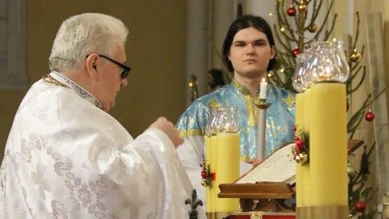Евгений Серебряков во время службы в греко-католическом приходе Москвы Евгений Серебряков во время службы в греко-католическом приходе Москвы - РИА Новости, 1920, 25.07.2024