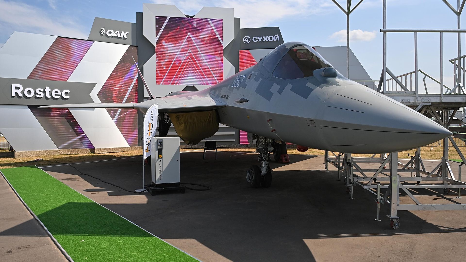 Многофункциональный истребитель пятого поколения Су-57 Многофункциональный истребитель пятого поколения Су-57 - РИА Новости, 1920, 11.11.2024