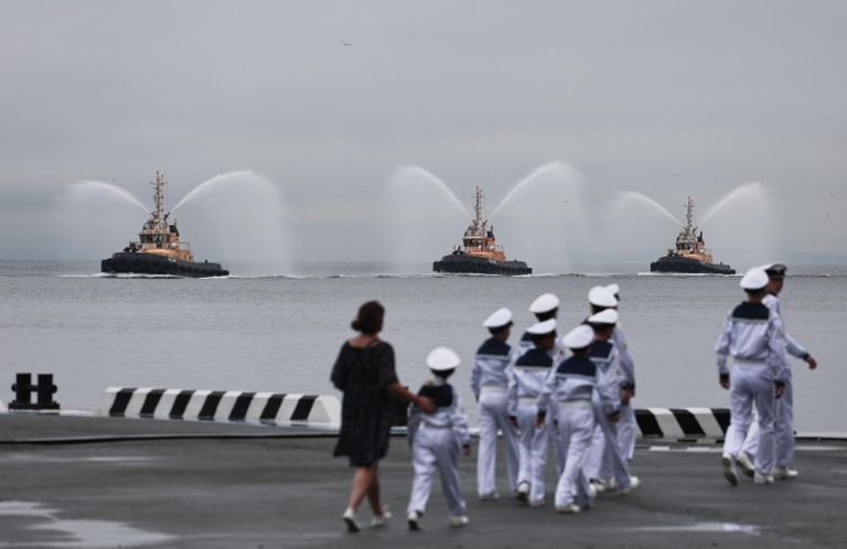 Празднование Дня Военно-морского флота РФ во Владивостоке Празднование Дня Военно-морского флота РФ во Владивостоке
