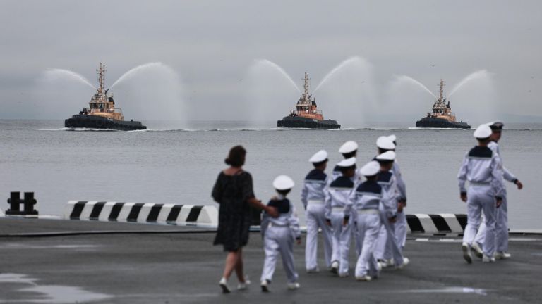 Празднование Дня Военно-морского флота РФ во Владивостоке Празднование Дня Военно-морского флота РФ во Владивостоке