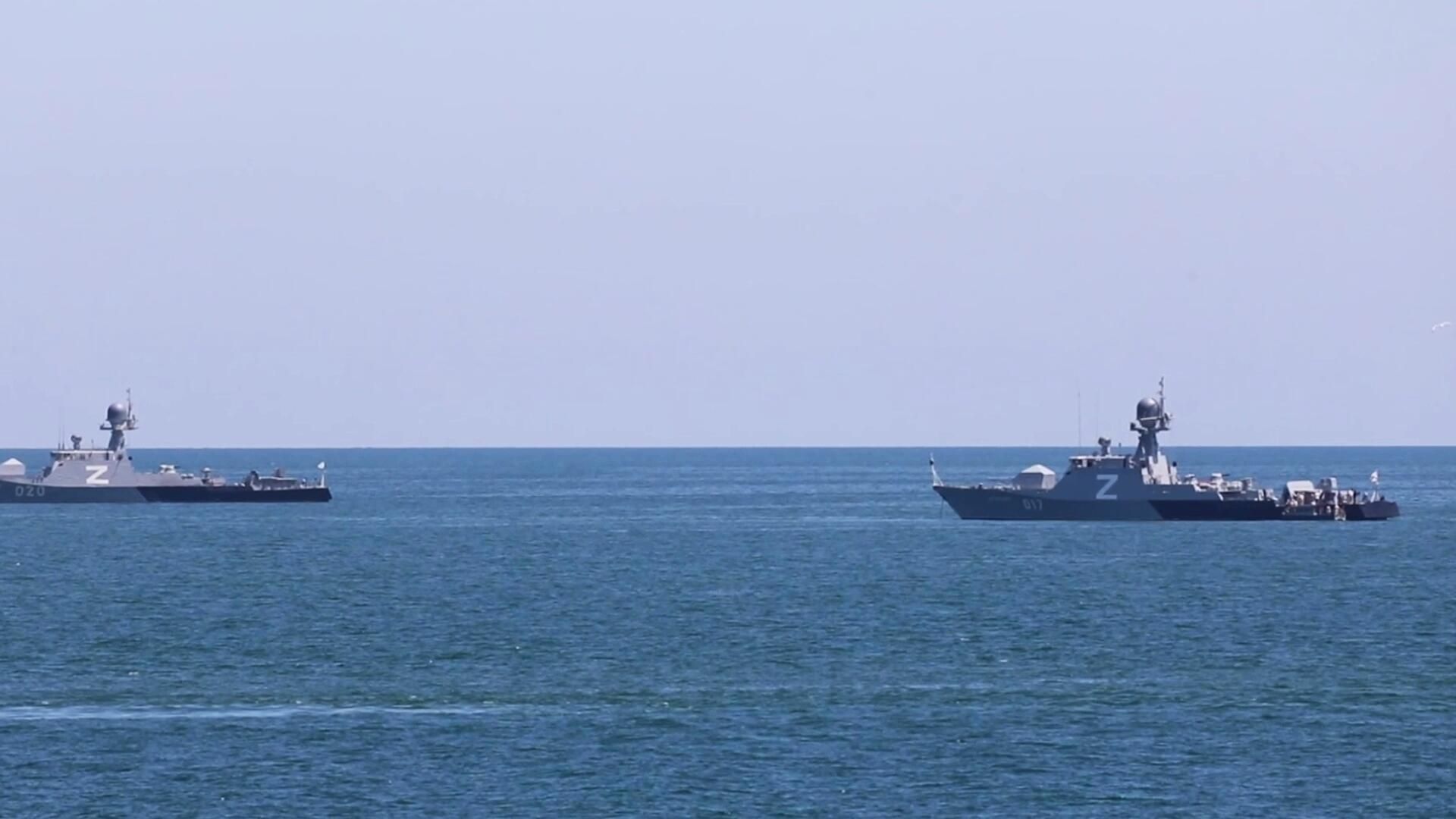 Учения Военно-морского флота. Скриншот видео Учения Военно-морского флота. Скриншот видео - РИА Новости, 1920, 13.08.2024