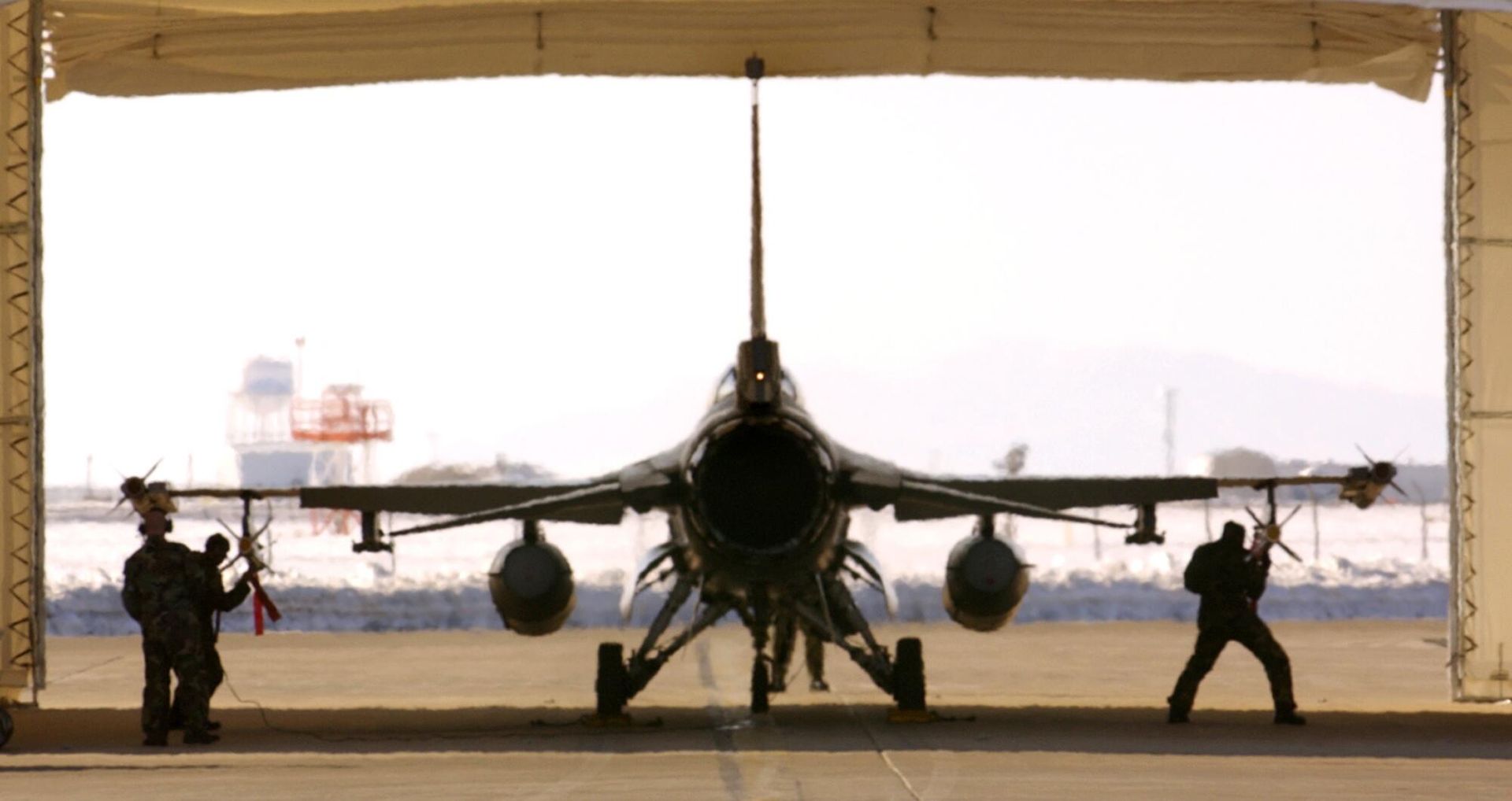 Истребитель F-16 Истребитель F-16 - РИА Новости, 1920, 09.08.2024