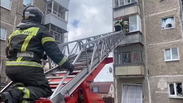 Взрыв в жилом доме в Нижним Тагиле Взрыв в жилом доме в Нижним Тагиле