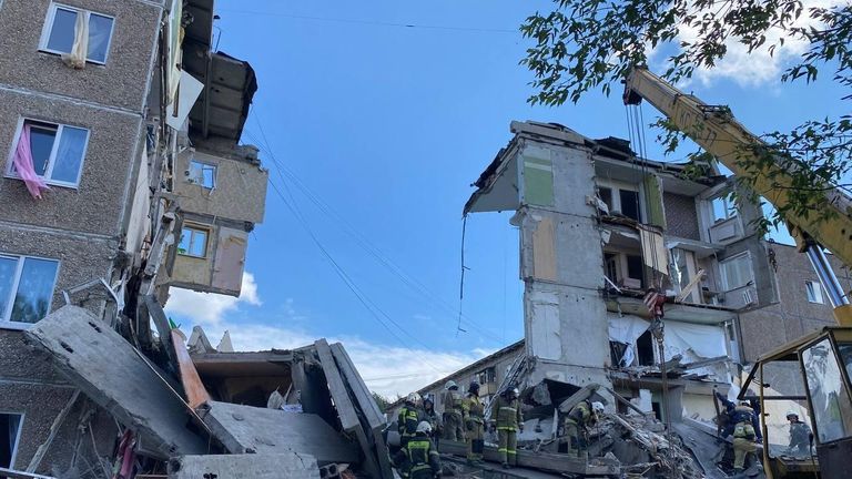 Взрыв в жилом доме в Нижним Тагиле Взрыв в жилом доме в Нижним Тагиле