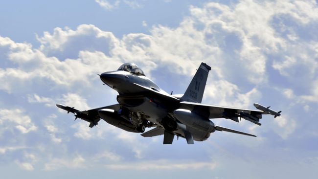 Истребитель F-16