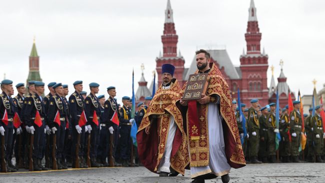Крестный ход в рамках празднования 94-й годовщины образования ВДВ в Москве Крестный ход в рамках празднования 94-й годовщины образования ВДВ в Москве