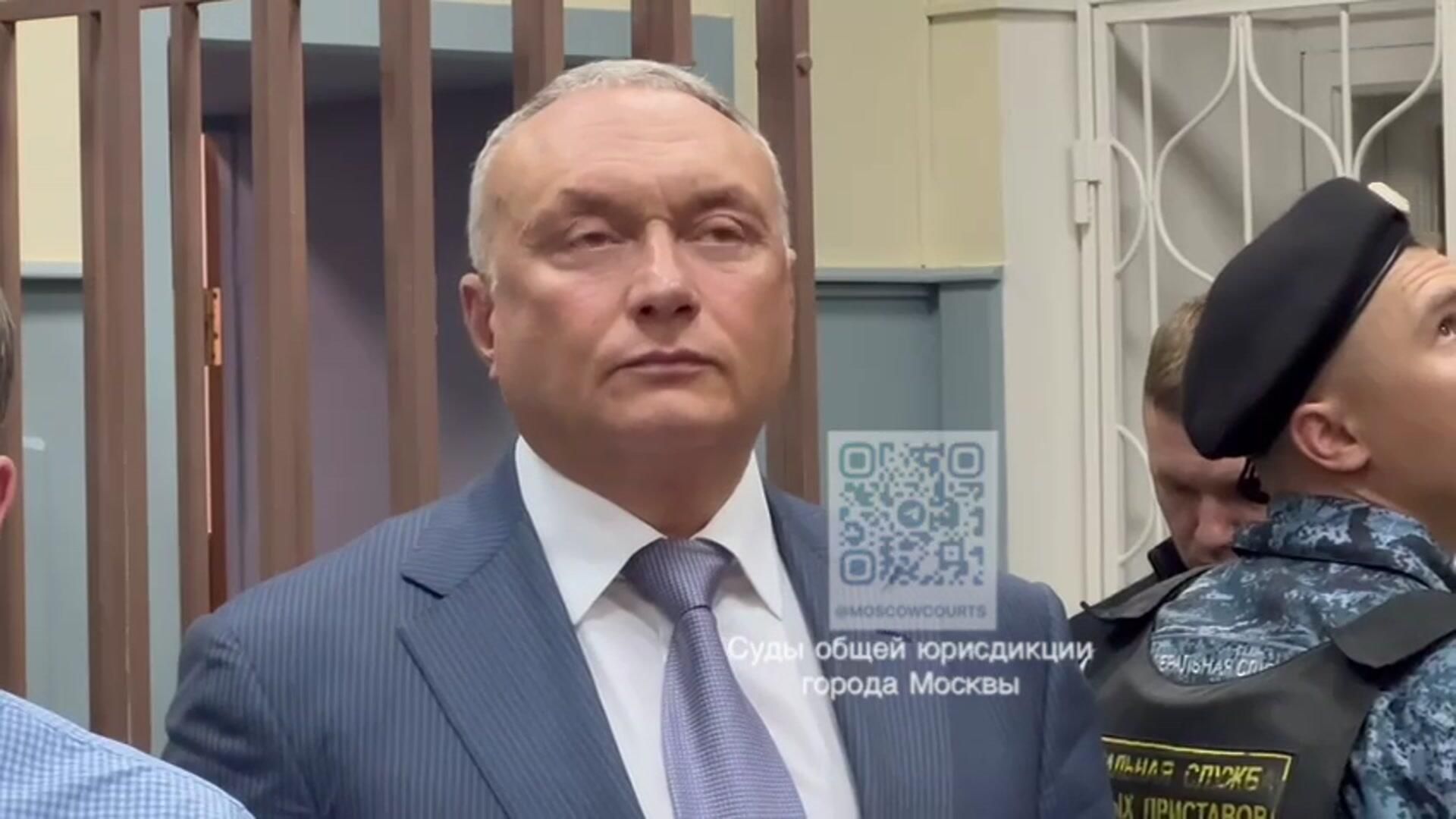 Реакция Савельева на решение суда о его аресте Реакция Савельева на решение суда о его аресте - РИА Новости, 1920, 02.08.2024