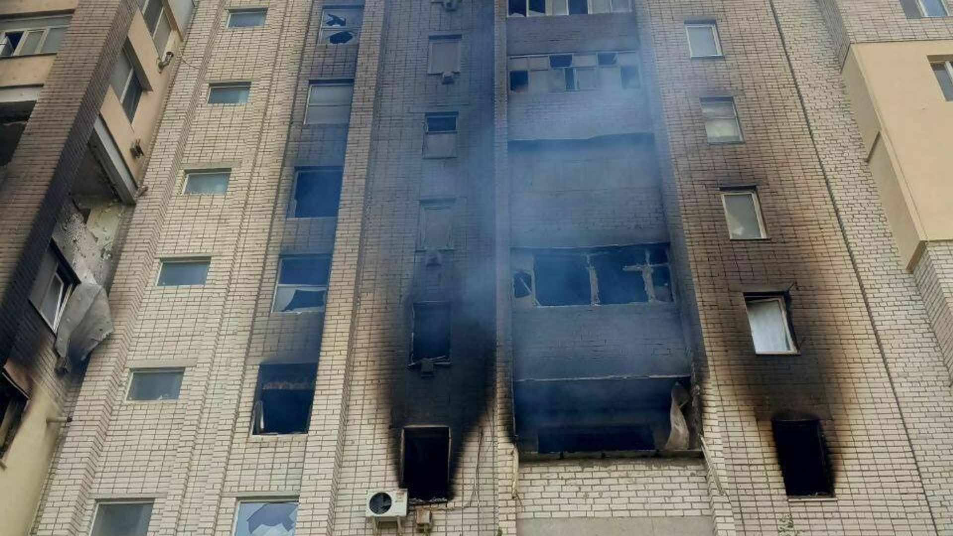 Последствия массированного обстрела Алешек Херсонской области Последствия массированного обстрела Алешек Херсонской области - РИА Новости, 1920, 05.08.2024