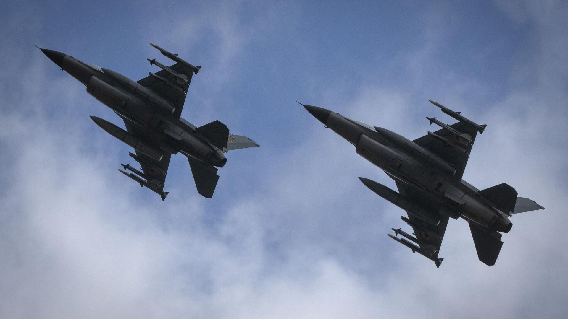 Истребители F-16 ВВС Украины Истребители F-16 ВВС Украины - РИА Новости, 1920, 19.12.2024