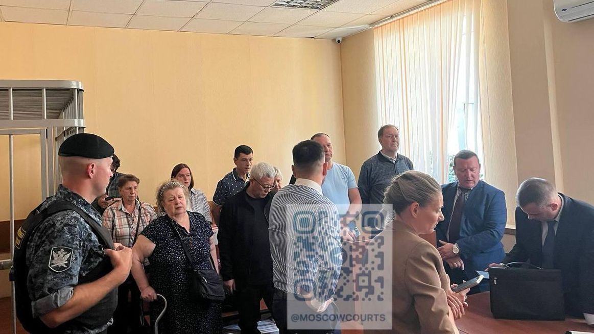 Савеловский суд Москвы приговорил к 6 годам колонии бывшего замгендиректора ПАО Ил Андрея Новожилова. 5 августа 2024 Савеловский суд Москвы приговорил к 6 годам колонии бывшего замгендиректора ПАО Ил Андрея Новожилова. 5 августа 2024 - РИА Новости, 1920, 05.08.2024