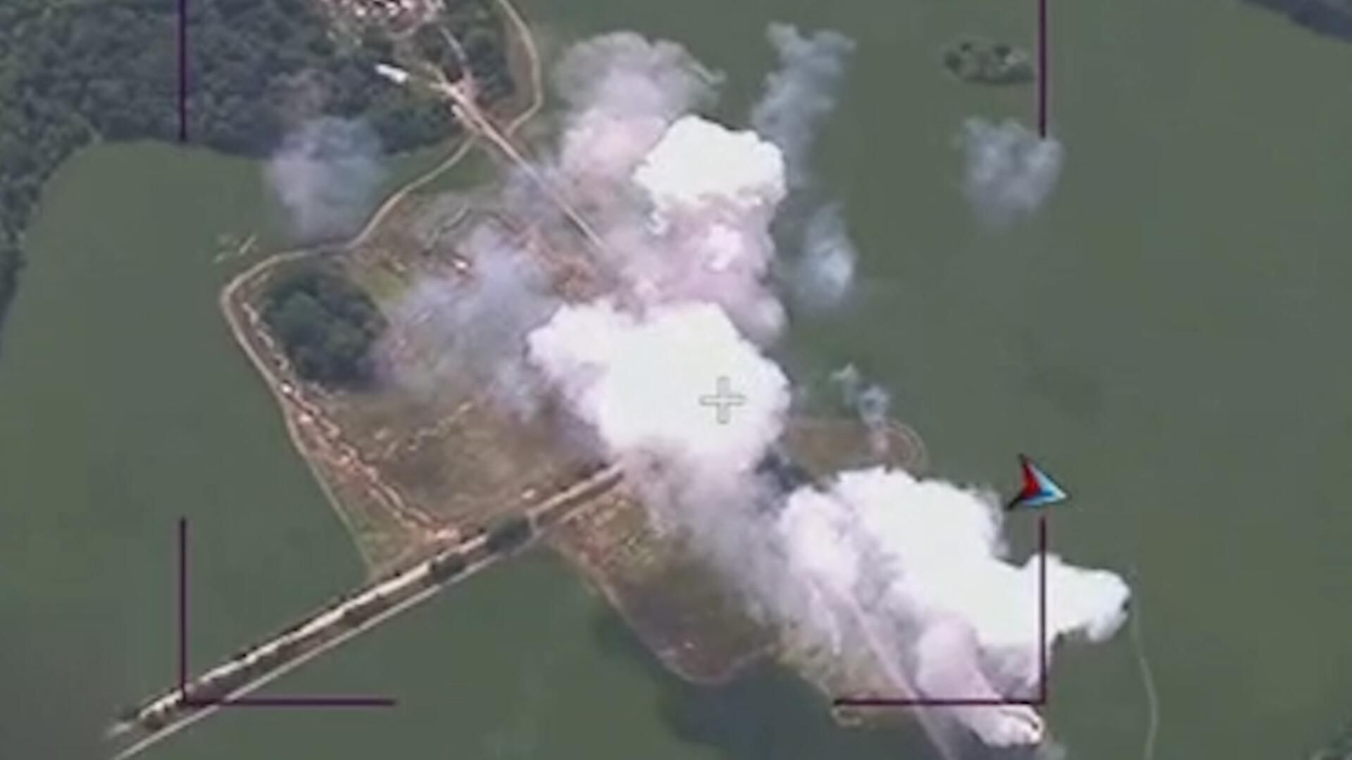 Уничтожение двух ЗРК Бук-М1 ВСУ в Сумской области Уничтожение двух ЗРК Бук-М1 ВСУ в Сумской области - РИА Новости, 1920, 06.08.2024