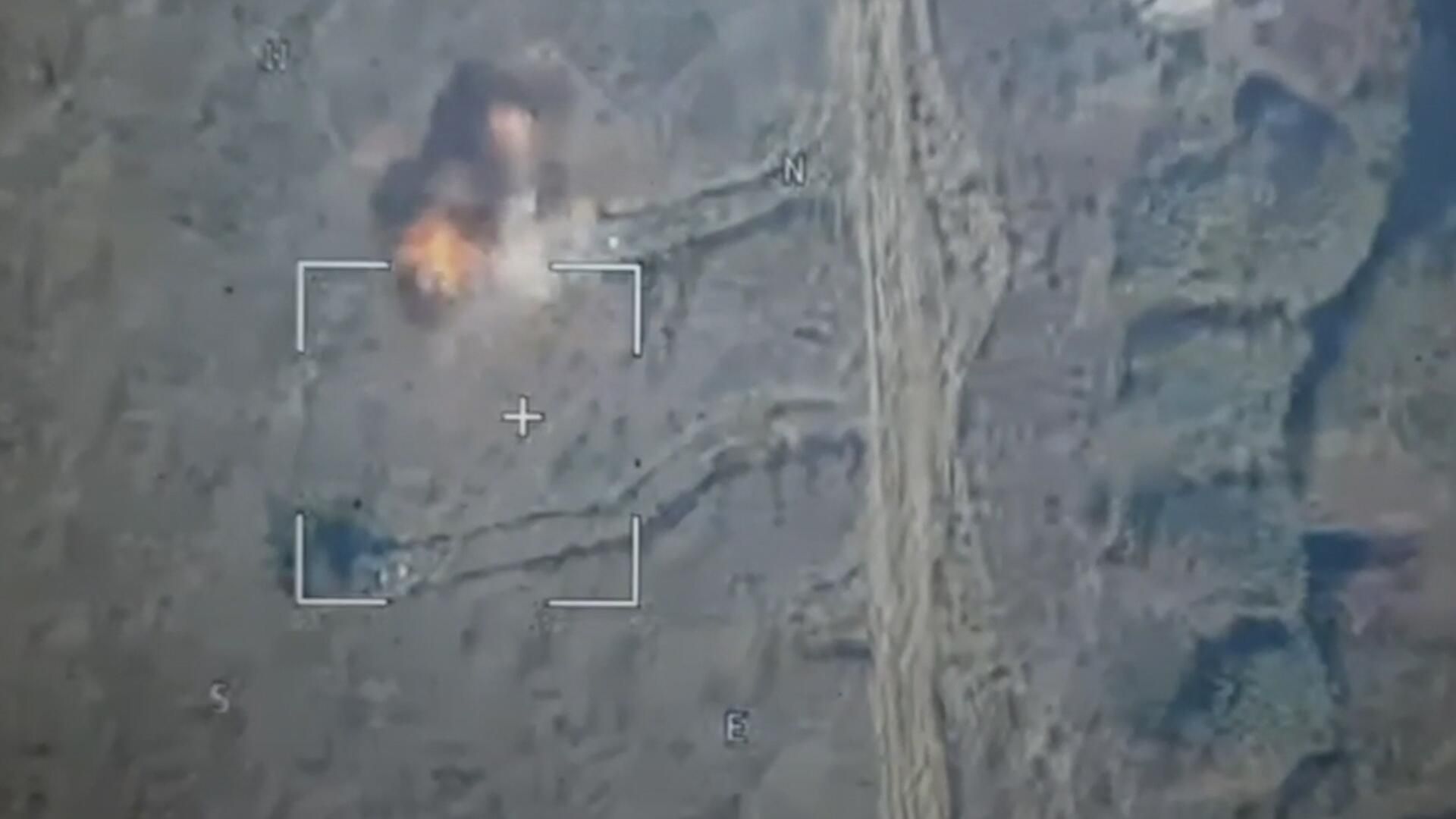 Кадры поражения военной техники ВСУ Кадры поражения военной техники ВСУ - РИА Новости, 1920, 06.08.2024