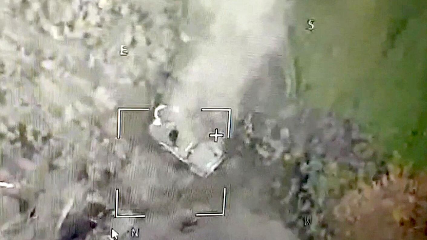 Уничтожение военнослужащим-оператором барражирующего боеприпаса Ланцет боевой бронированной машины Казак ВСУ - РИА Новости, 1920, 22.08.2024