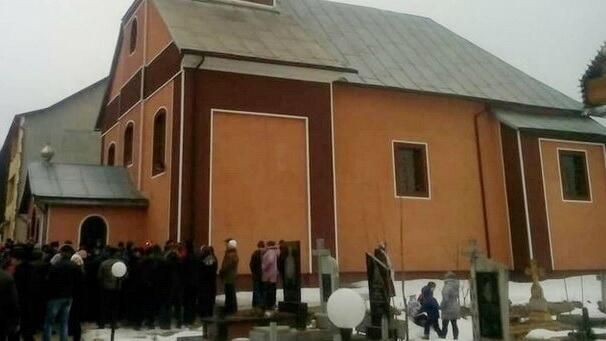 Храм Рождества Богородицы в поселке Ясиня Хустской Храм Рождества Богородицы в поселке Ясиня Хустской - РИА Новости, 1920, 08.08.2024