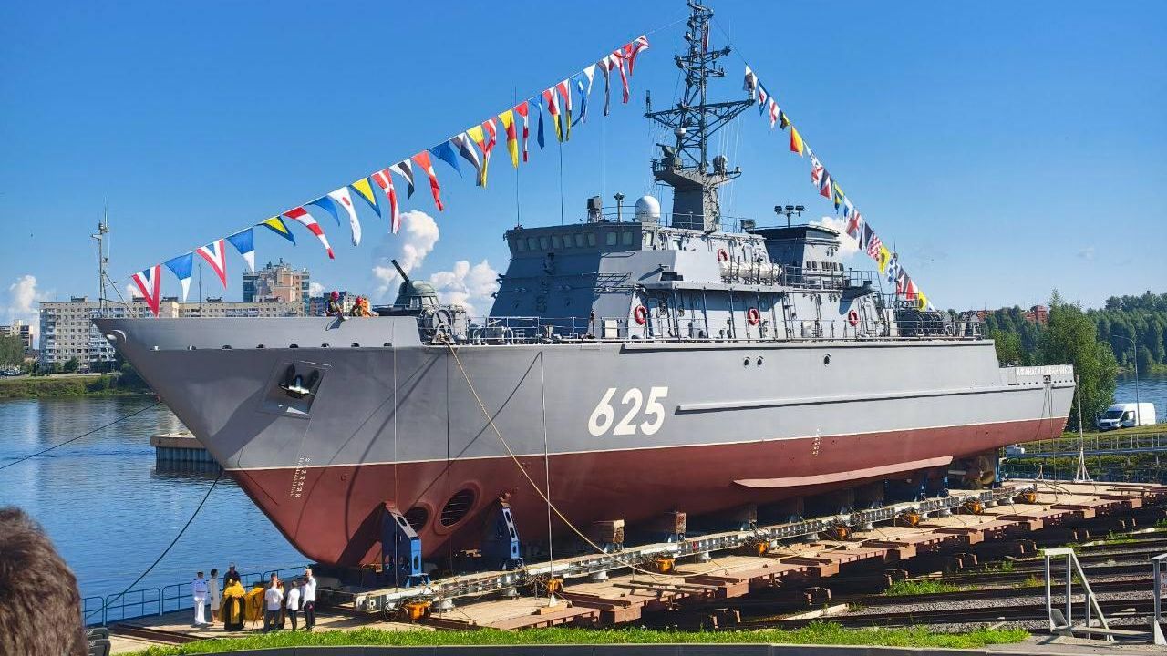 Торжественная церемония спуска на воду корабля противоминной обороны Афанасий Иванников проекта 12700 на Средне-Невском судостроительном заводе ОСК Торжественная церемония спуска на воду корабля противоминной обороны Афанасий Иванников проекта 12700 на Средне-Невском судостроительном заводе ОСК - РИА Новости, 1920, 09.08.2024