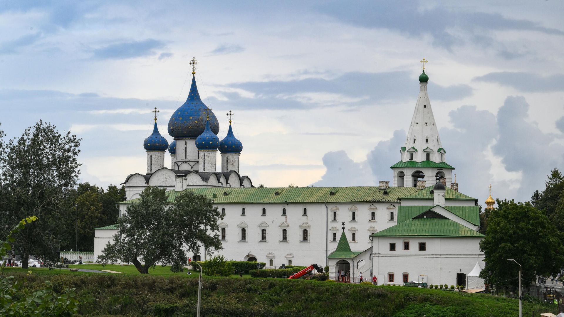 Суздальский кремль у реки Каменки Суздальский кремль у реки Каменки - РИА Новости, 1920, 10.08.2024