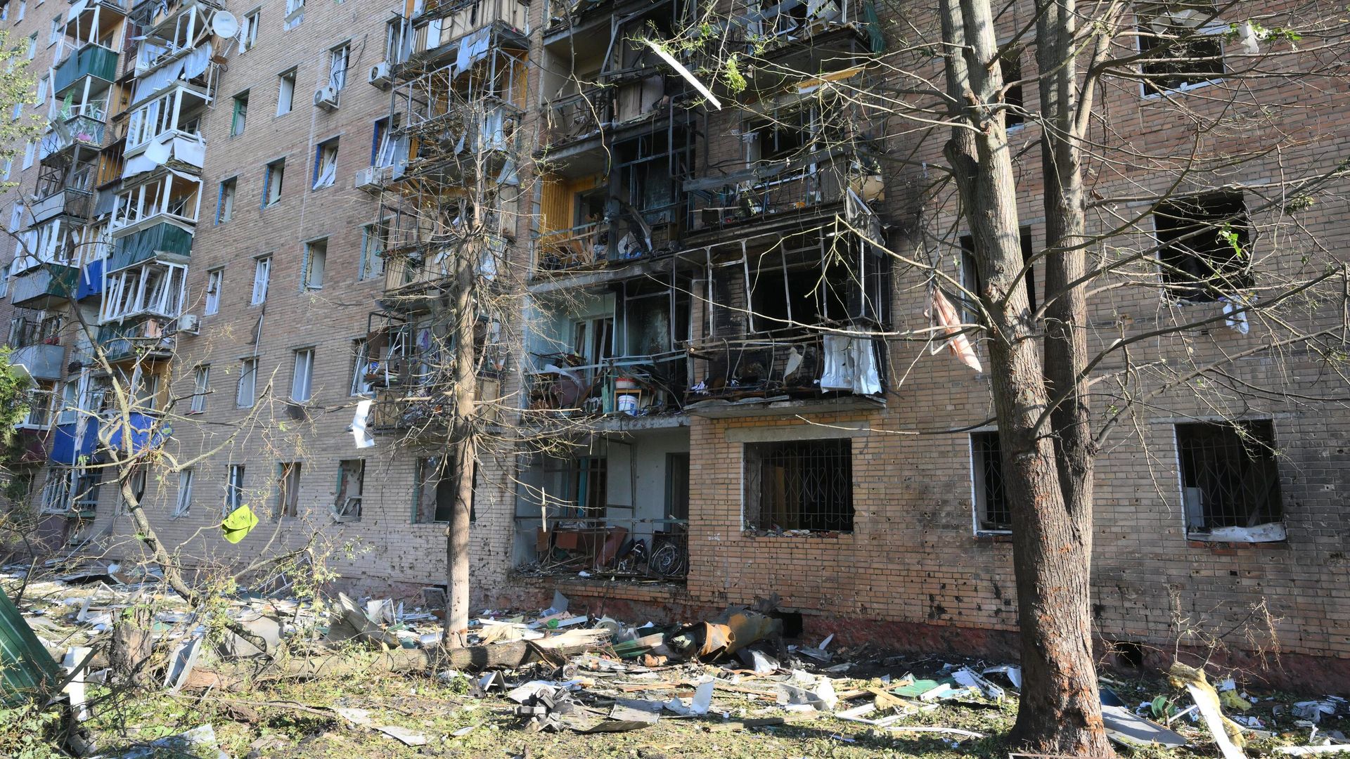Последствия украинского обстрела Курска Последствия украинского обстрела Курска - РИА Новости, 1920, 09.12.2024