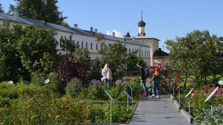На территории Спасо-Евфимиева монастыря в Суздале На территории Спасо-Евфимиева монастыря в Суздале