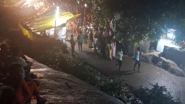 Давка во время праздника в индуистском храме в штате Бихар на востоке Индии Давка во время праздника в индуистском храме в штате Бихар на востоке Индии - РИА Новости, 1920, 12.08.2024