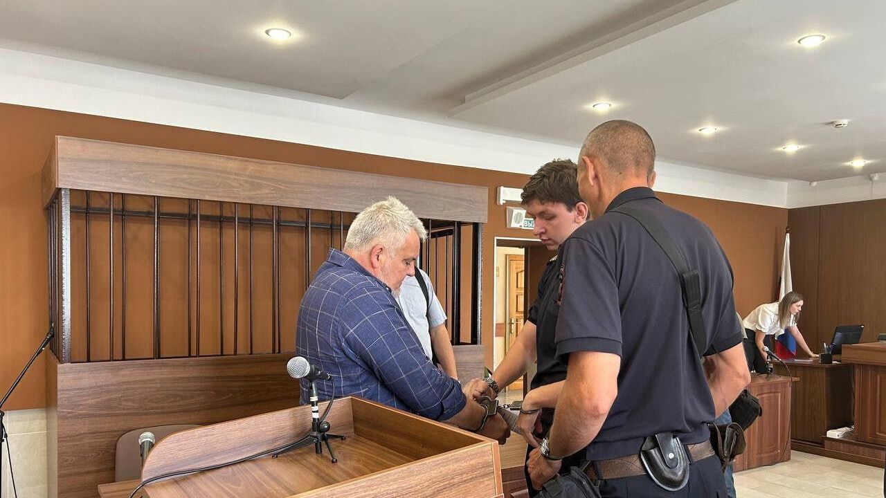 Замгубернатора Белгородской области Константин Полежаев в зале суда. 12 августа 2024 Замгубернатора Белгородской области Константин Полежаев в зале суда. 12 августа 2024 - РИА Новости, 1920, 12.08.2024