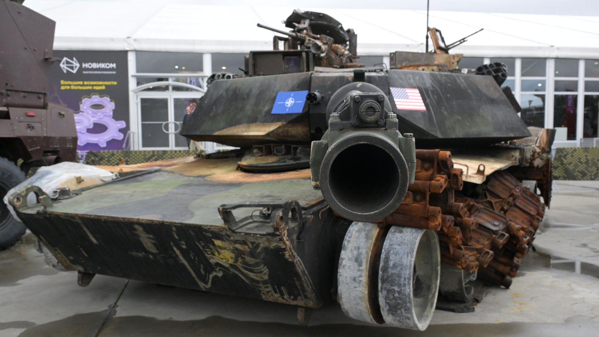 Танк Abrams на выставке трофейной техники Танк Abrams на выставке трофейной техники - РИА Новости, 1920, 21.05.2025