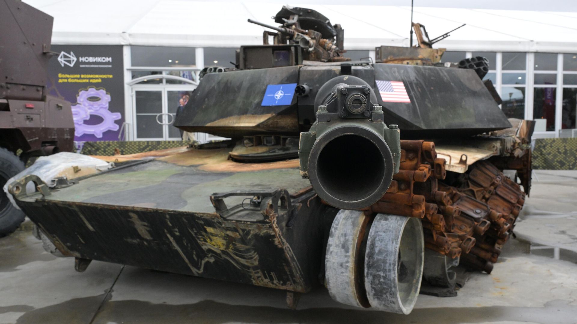 Танк Abrams на выставке трофейной техники Танк Abrams на выставке трофейной техники - РИА Новости, 1920, 18.02.2025