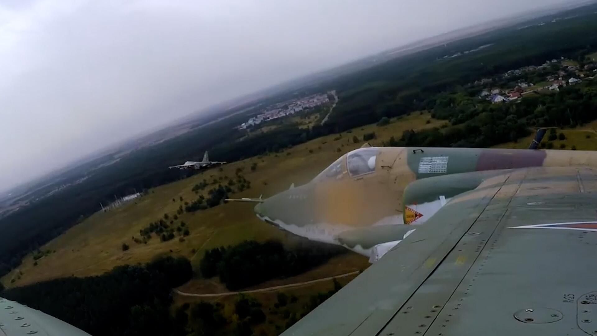 Боевой вылет Су-25 в Курской области Боевой вылет Су-25 в Курской области - РИА Новости, 1920, 31.07.2023