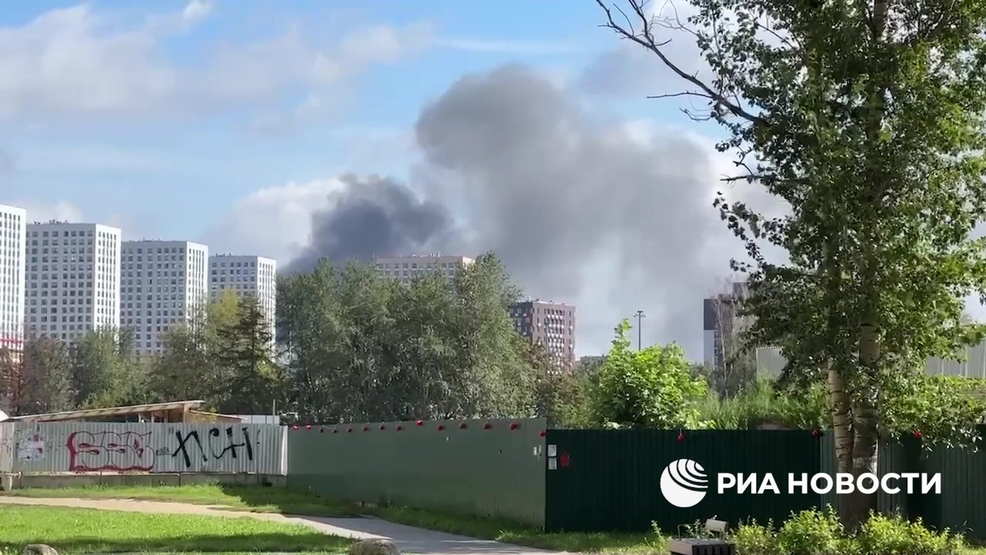 Пожар на заводе в подмосковных Люберцах Пожар на заводе в подмосковных Люберцах - РИА Новости, 1920, 15.08.2024
