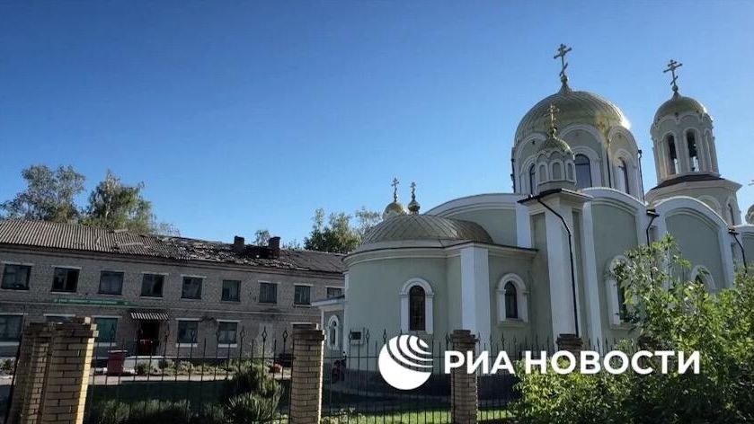 Последствия удара ВСУ по административному зданию на территории храма в честь Серафима Саровского в Петровском районе Донецка Последствия удара ВСУ по административному зданию на территории храма в честь Серафима Саровского в Петровском районе Донецка - РИА Новости, 1920, 18.08.2024