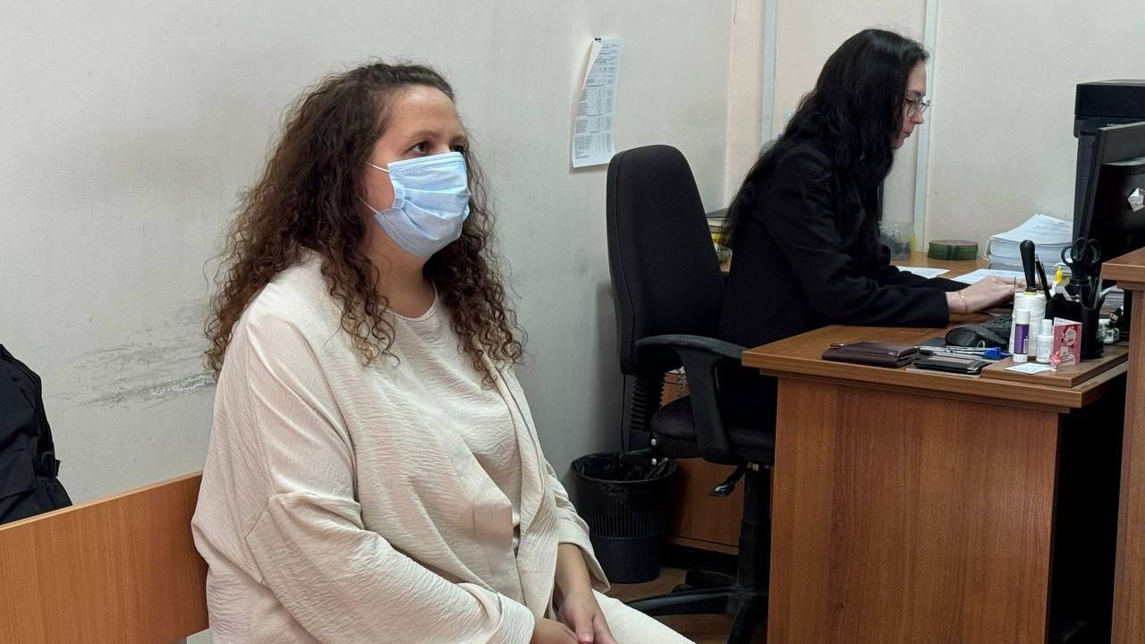 Бывшая сотрудница отдела опеки и попечительства, обвиняемая в совершении служебного подлога Бывшая сотрудница отдела опеки и попечительства, обвиняемая в совершении служебного подлога - РИА Новости, 1920, 19.08.2024