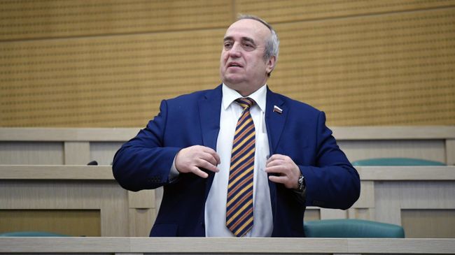 Бывший сенатор и член Комитета Совета Федерации по обороне и безопасности Франц Клинцевич на заседании Совета Федерации РФ
