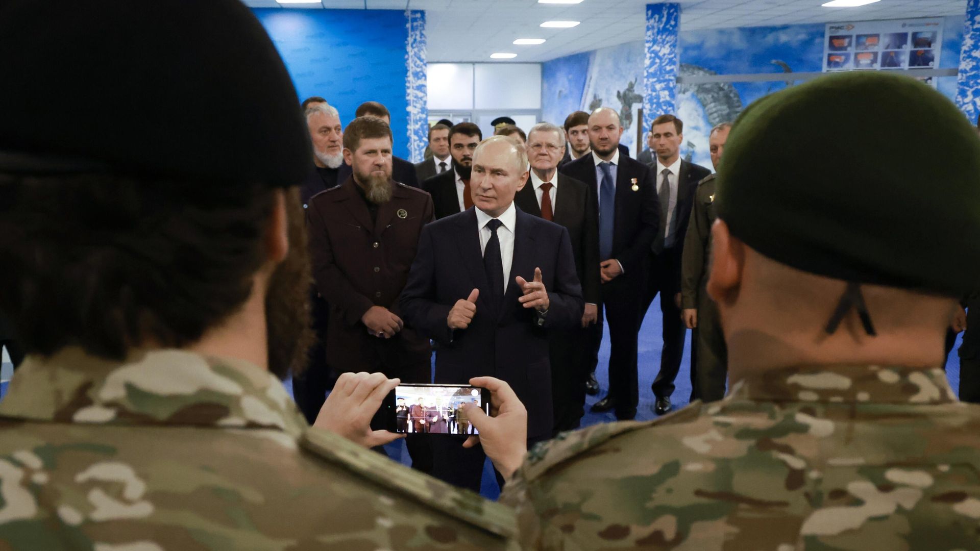 Президент РФ Владимир Путин и глава Чеченской Республики Рамзан Кадыров во время посещения Российского университета спецназа имени В.В. Путина в Чеченской Республике Президент РФ Владимир Путин и глава Чеченской Республики Рамзан Кадыров во время посещения Российского университета спецназа имени В.В. Путина в Чеченской Республике - РИА Новости, 1920, 20.08.2024